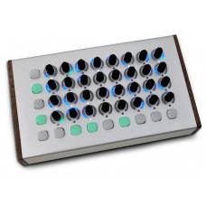 MIDI Controller met 32 rot. encoders + 13 buttons