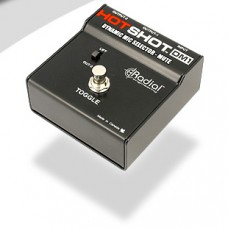 Mic mute-signal toggle footswitch