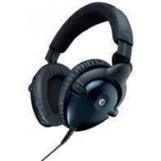 Closed back monitoring headphone