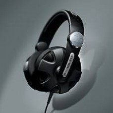 Closed High quality circumaural stereo headphone