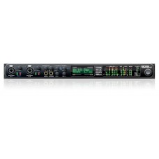 FireWire / USB2 audio interface with on-board effe