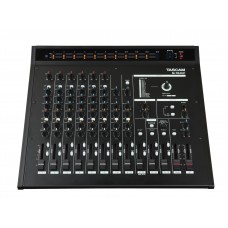 16-channel mixer with effects and USB 2.0 interf